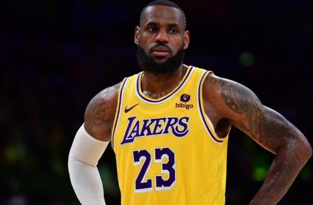 1705568189285061531.png 开云体育app-乏力湖人拿什么挽留詹姆斯?詹欧重聚或成生涯终章