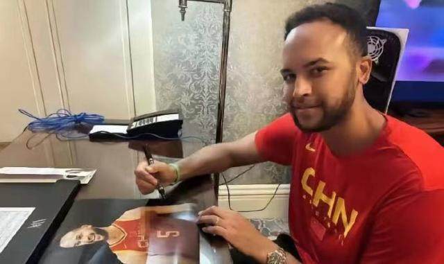 开云体育官网-【早报】卖8人揽2亿！切尔西“瘦身”成功？