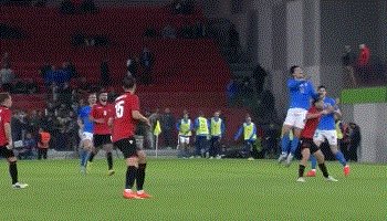 开云体育app在线下载-【热身】托纳利被抬下 飞翼2射1传 意大利3比1逆转