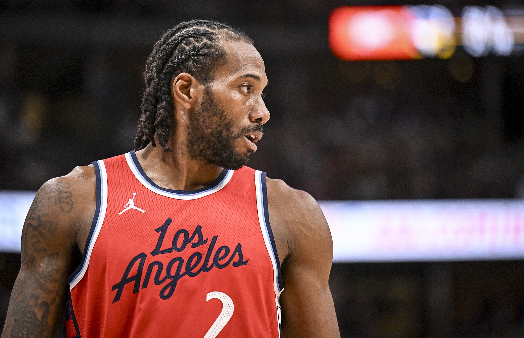 巧合?美媒:收到欠款175万前小卡仅打了8场 到账后猛出战