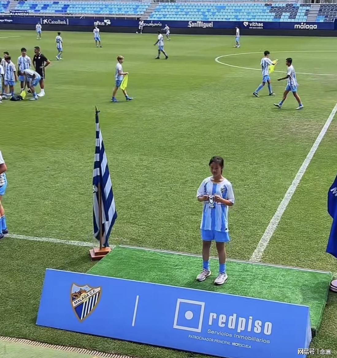 闪耀西班牙！13岁中国女孩U16比赛13场13球 父母卖房供她踢球